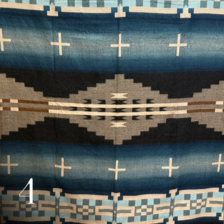 Handgewebte Alpakahaar Decke ca. 2m x 2m