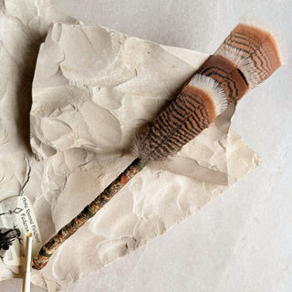 Bronzepute Räucherfeder